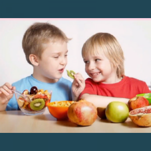 Alimentația sănătoasă se formează în copilărie