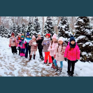 Ce frumoasă este iarna 🌨️ Cu fulgi mari de catifea❄️