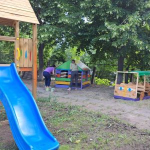 Terenul IET nr. 225 se transformă într-o grădină din poveste
